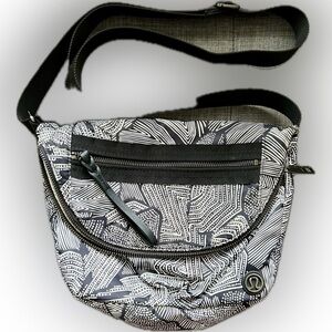lululemon athletica Black and White Crossbody Festival Bag Dottie Tribe